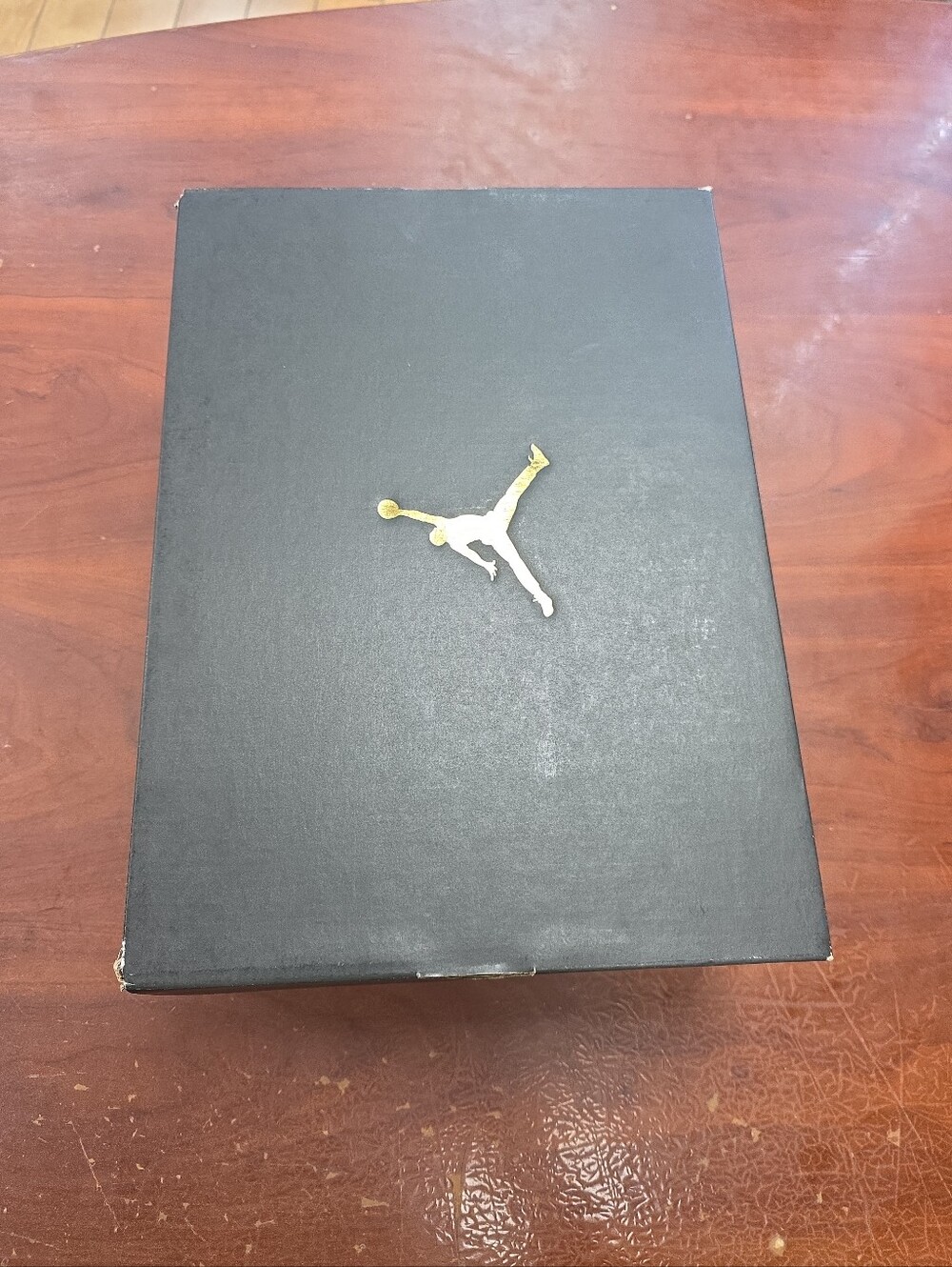 Empty Shoe Box - Picture 3 of 5